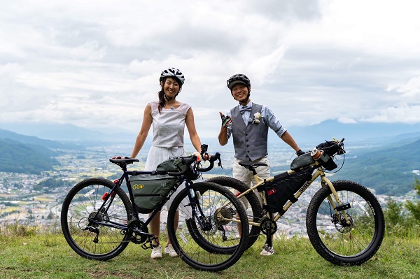 サイクリスト ステーション ツアー オブ ジャパン 日本の中心 で愛をさけぶ 自転車冒険家の サイクルウェディング とは Audee オーディー