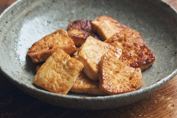 ３stepレシピ #033「豆腐のジリジリ焼き」
